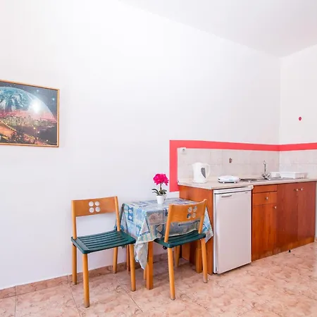 Apartment Mosaic Garden Anastasias *