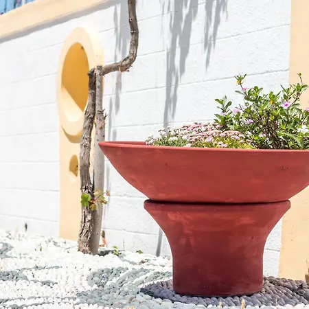 Mosaic Garden Anastasias Apartment *