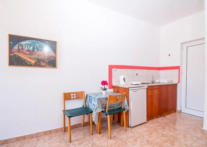 Apartman Mosaic Garden Anastasias *