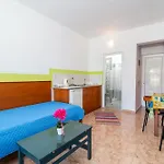 Mosaic Garden Anastasias Apartment *