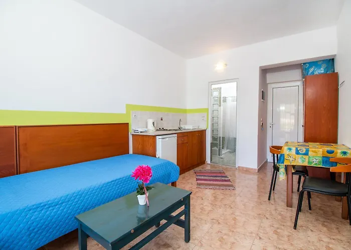 Mosaic Garden Anastasias Lejlighed *